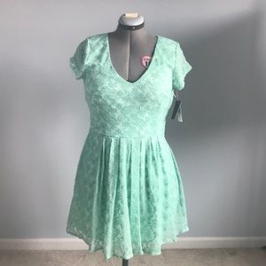 ❗️LAST CHANCE❗️Pleated Keyhole Mini Dress